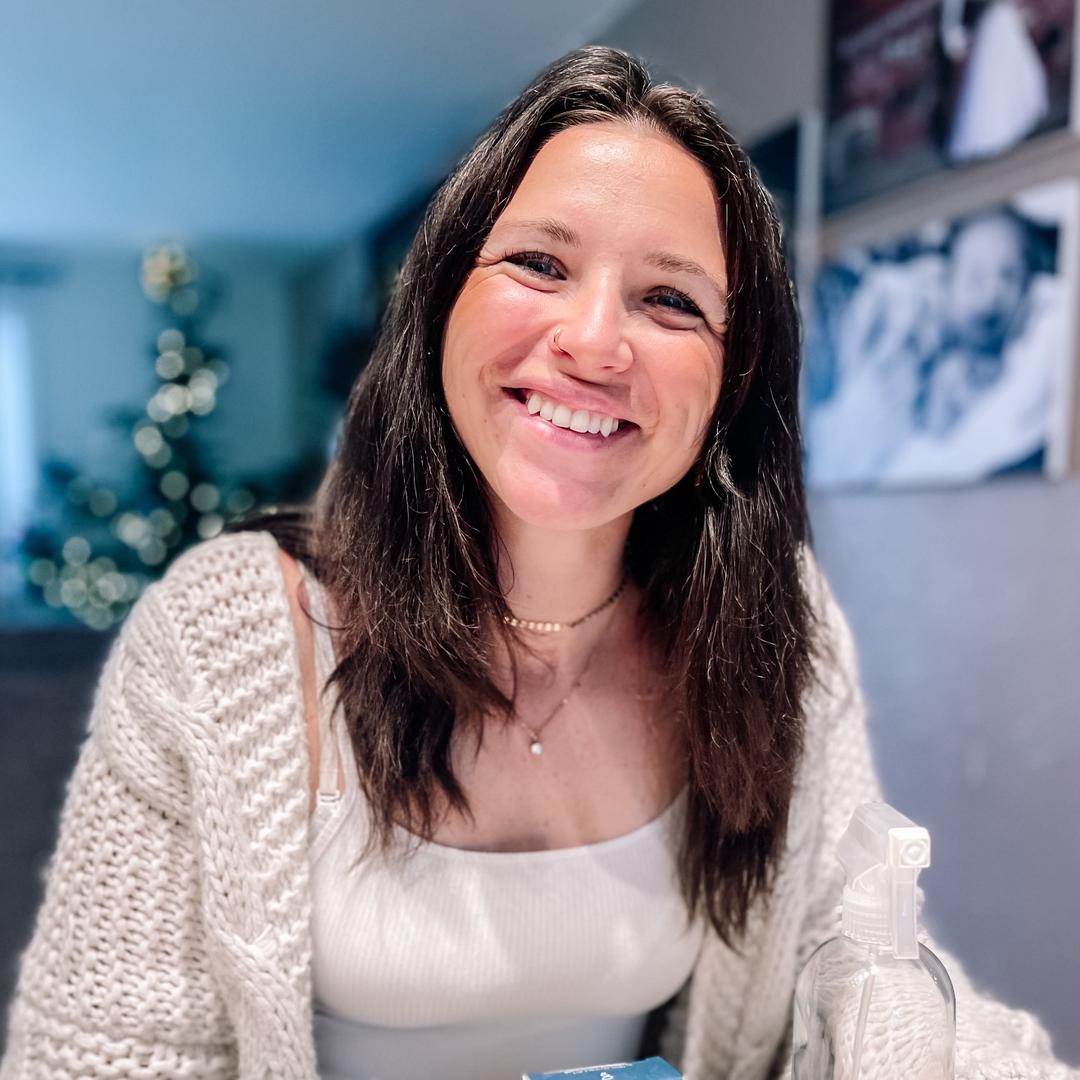 <em><strong>Anna M.</strong></em>